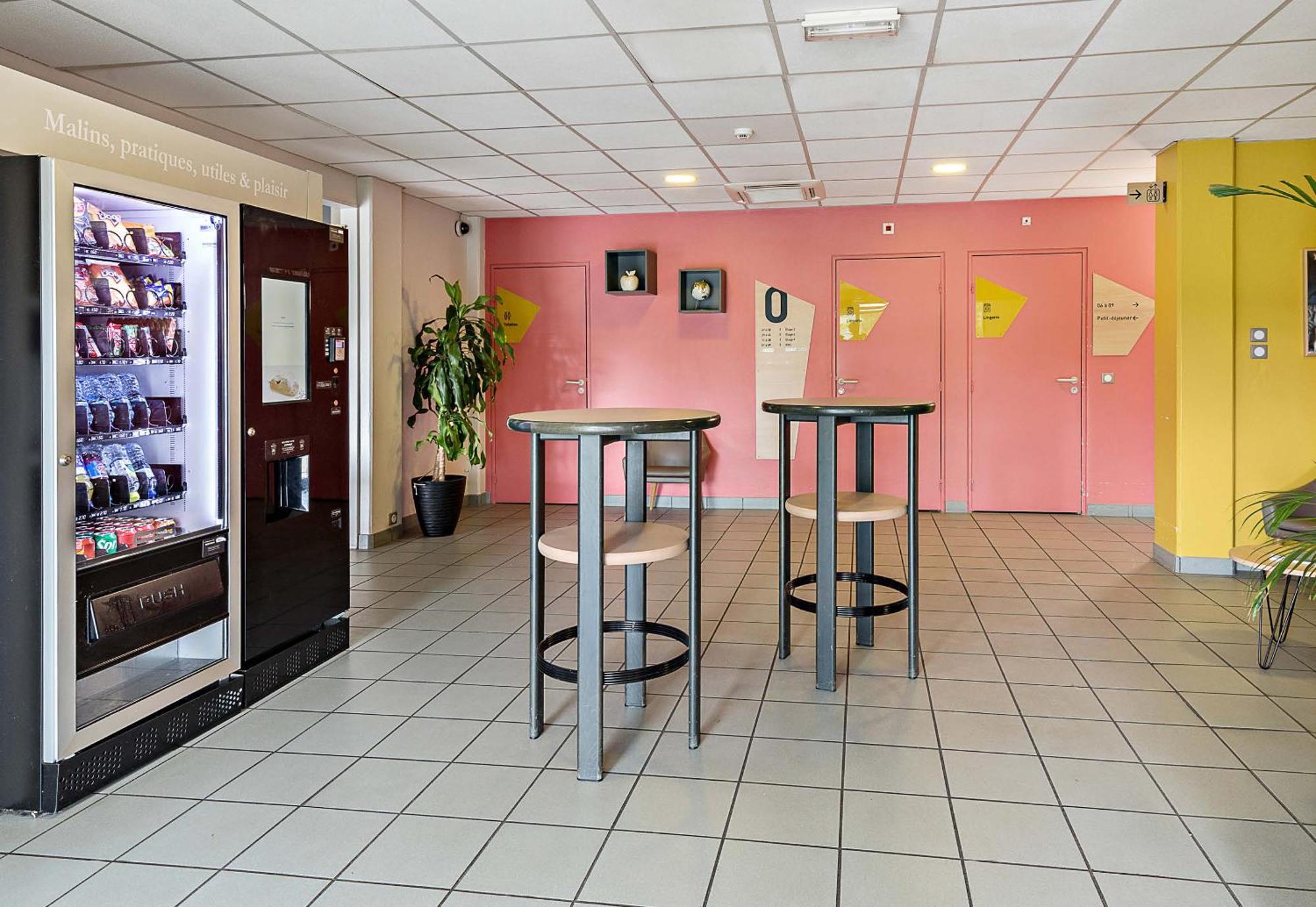 B&B Hotel Rouen Saint-Etienne-Du-Rouvray ภายนอก รูปภาพ
