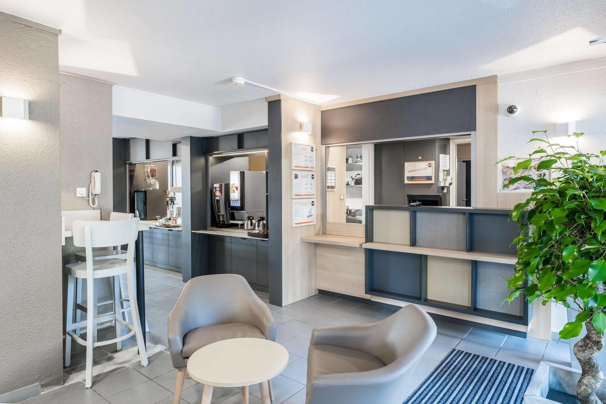 B&B Hotel Rouen Saint-Etienne-Du-Rouvray ภายนอก รูปภาพ