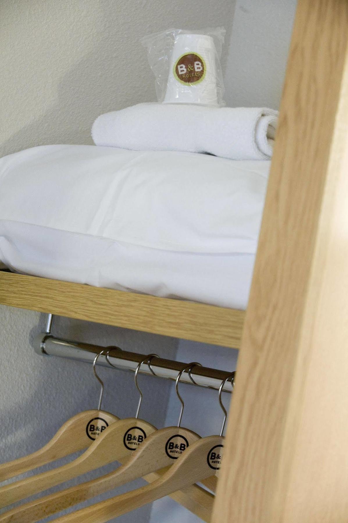 B&B Hotel Rouen Saint-Etienne-Du-Rouvray ภายนอก รูปภาพ
