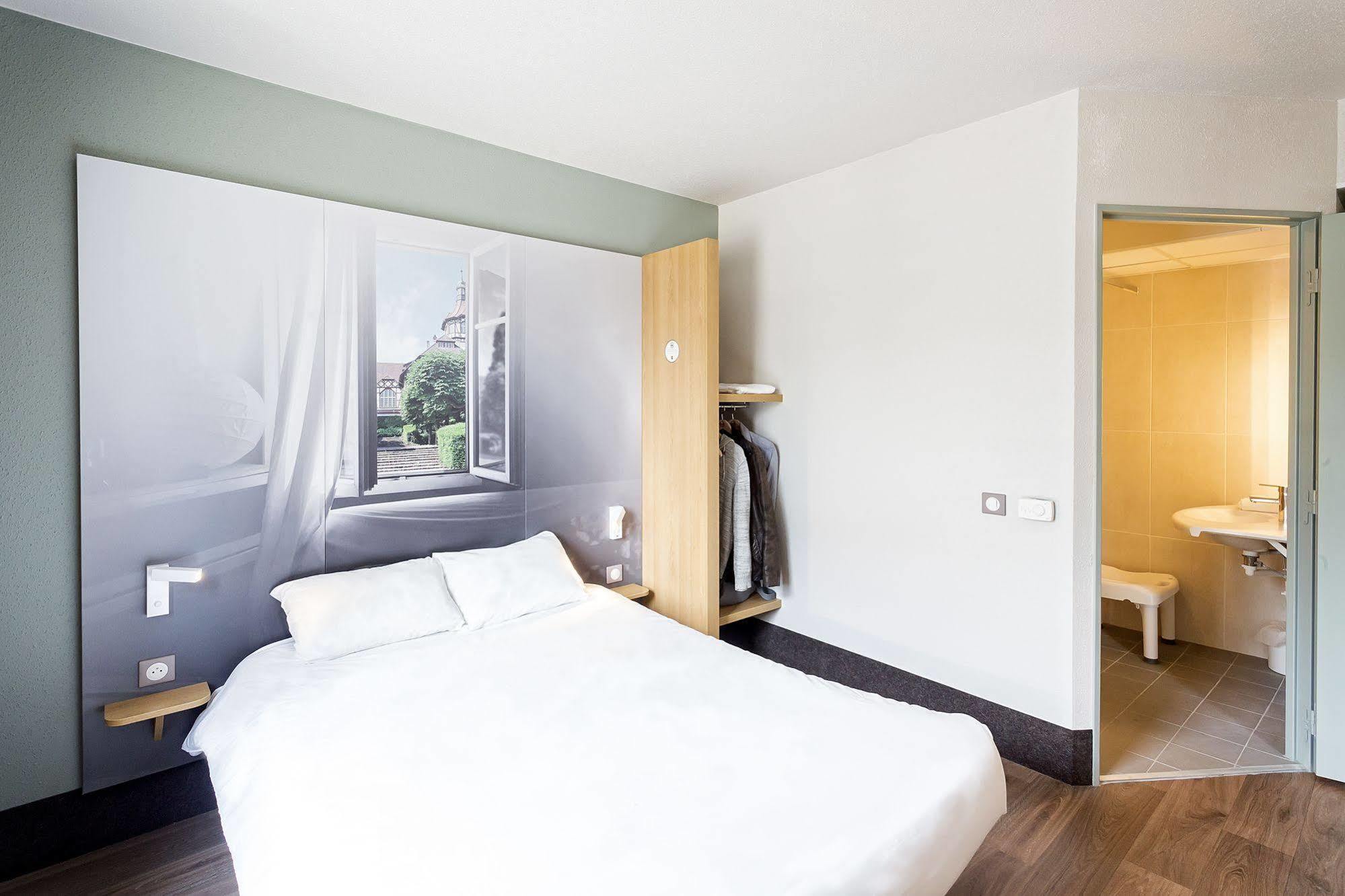 B&B Hotel Rouen Saint-Etienne-Du-Rouvray ภายนอก รูปภาพ