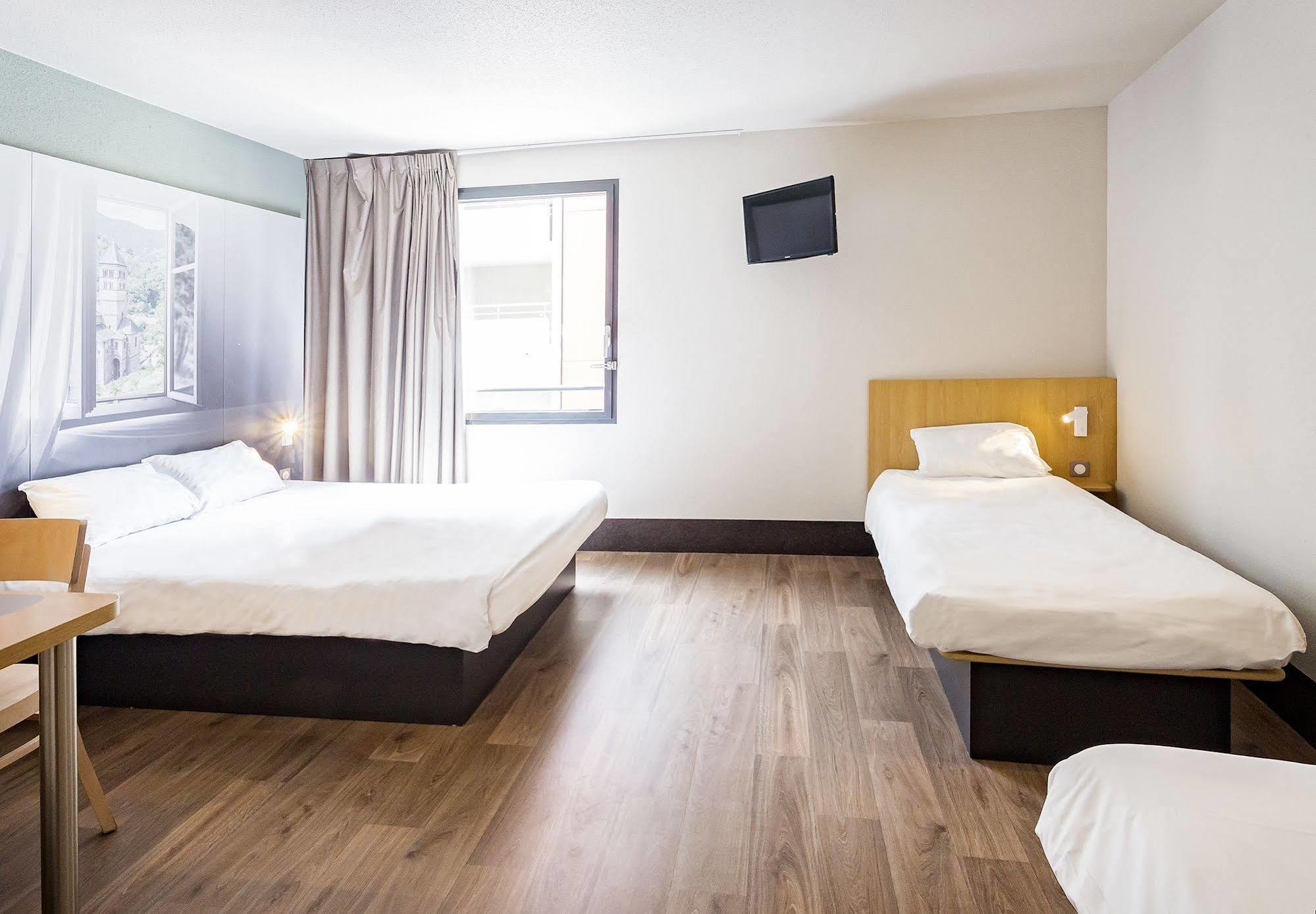 B&B Hotel Rouen Saint-Etienne-Du-Rouvray ภายนอก รูปภาพ