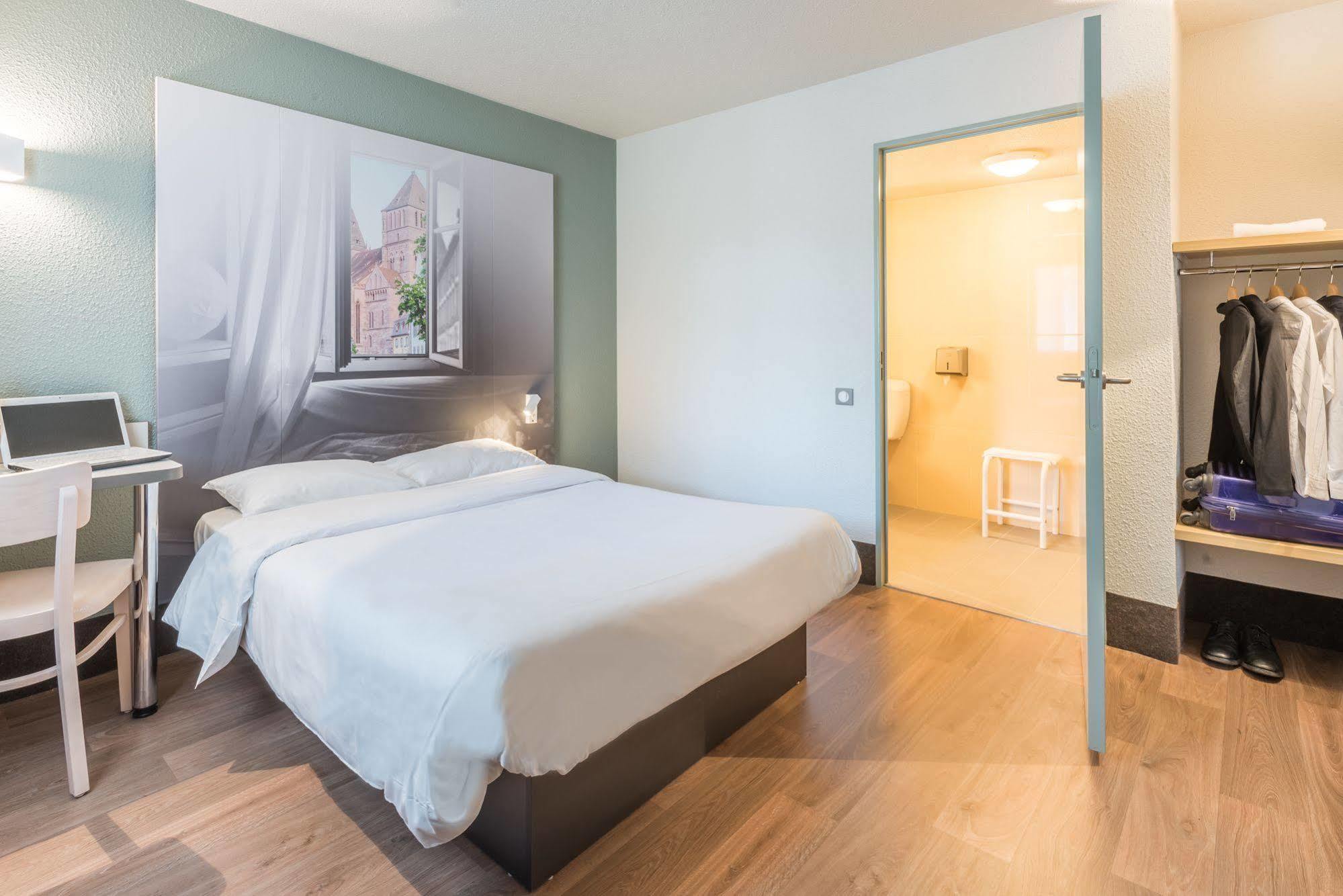 B&B Hotel Rouen Saint-Etienne-Du-Rouvray ภายนอก รูปภาพ