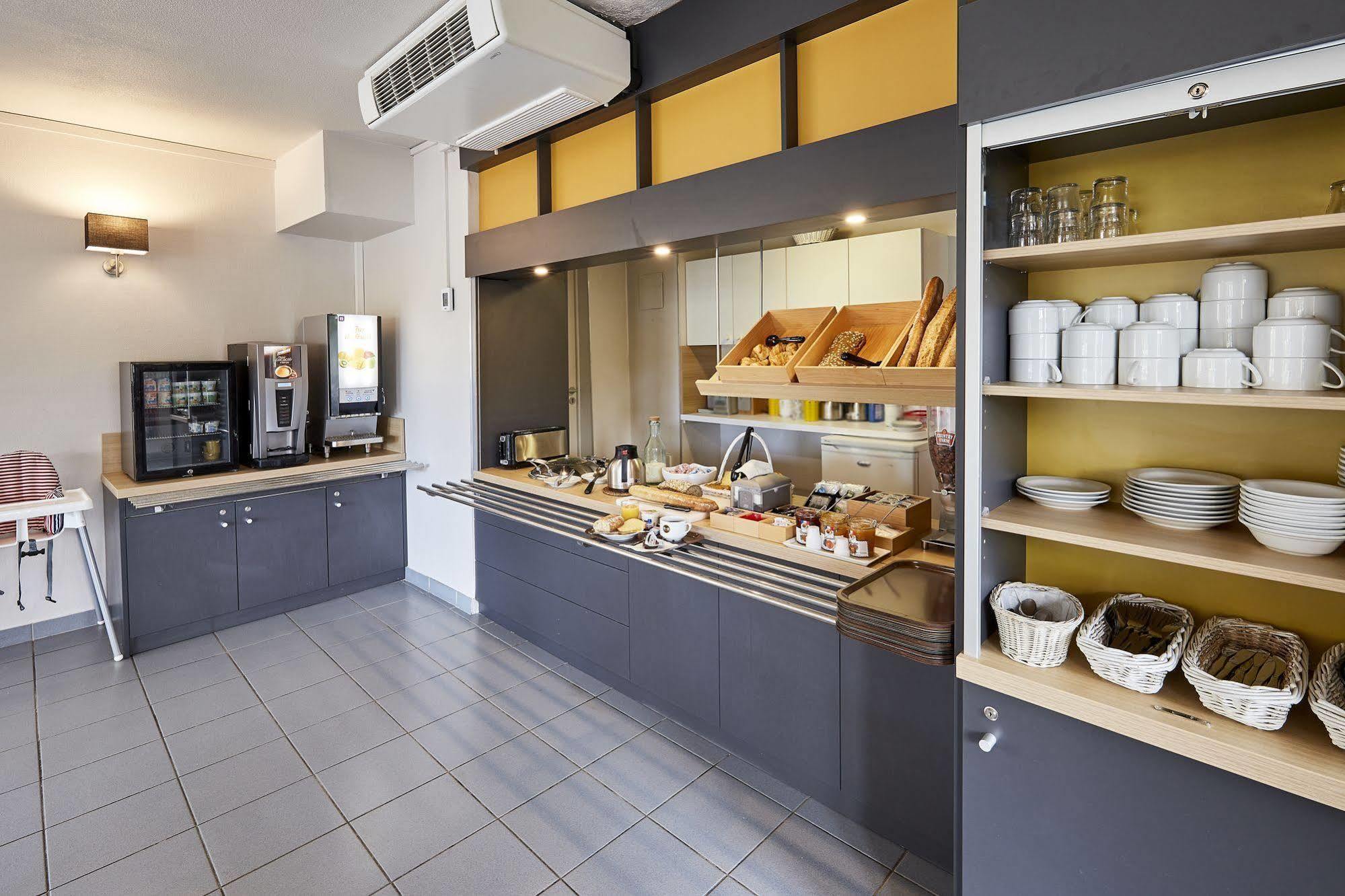 B&B Hotel Rouen Saint-Etienne-Du-Rouvray ภายนอก รูปภาพ